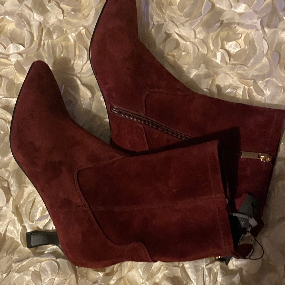 Tahari Elegant Burgundy Suede Ankle Boots
